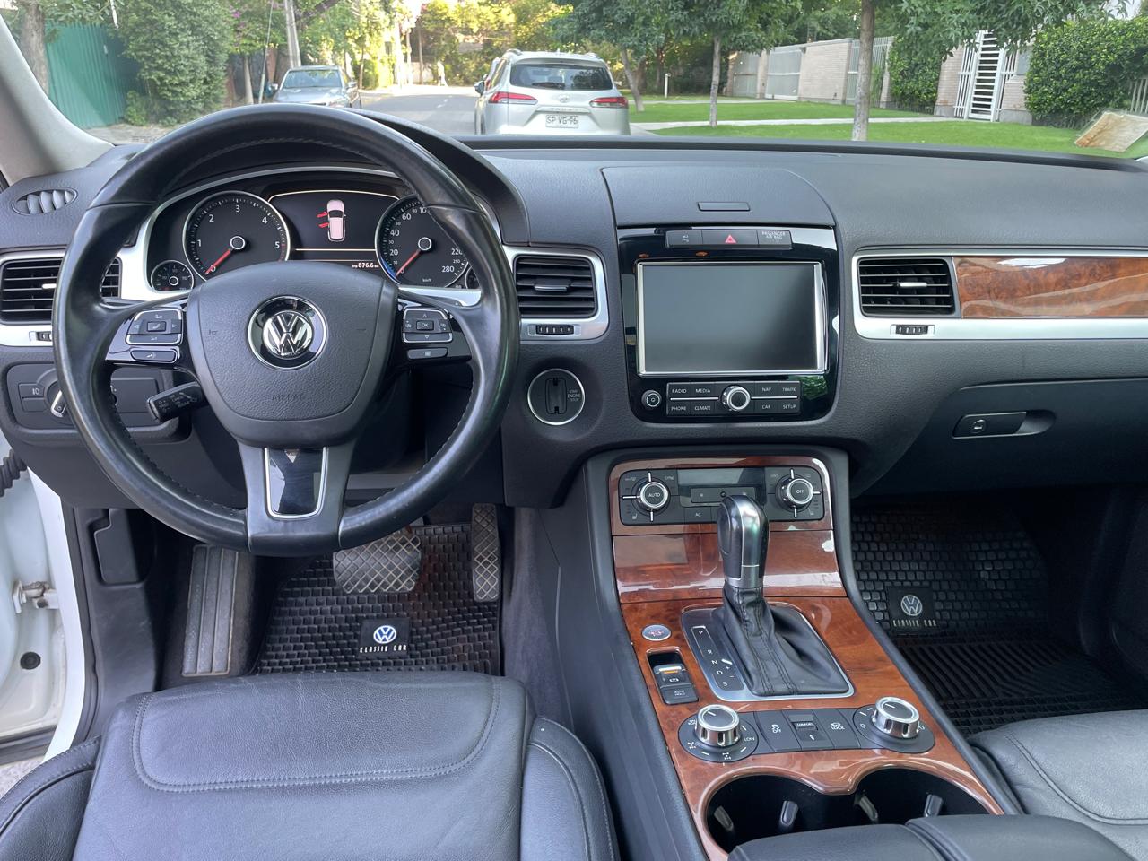 Volkswagen Touareg 3.0 TDI V6 4x4 2013 | Turbo Diésel 240 HP - Santiago