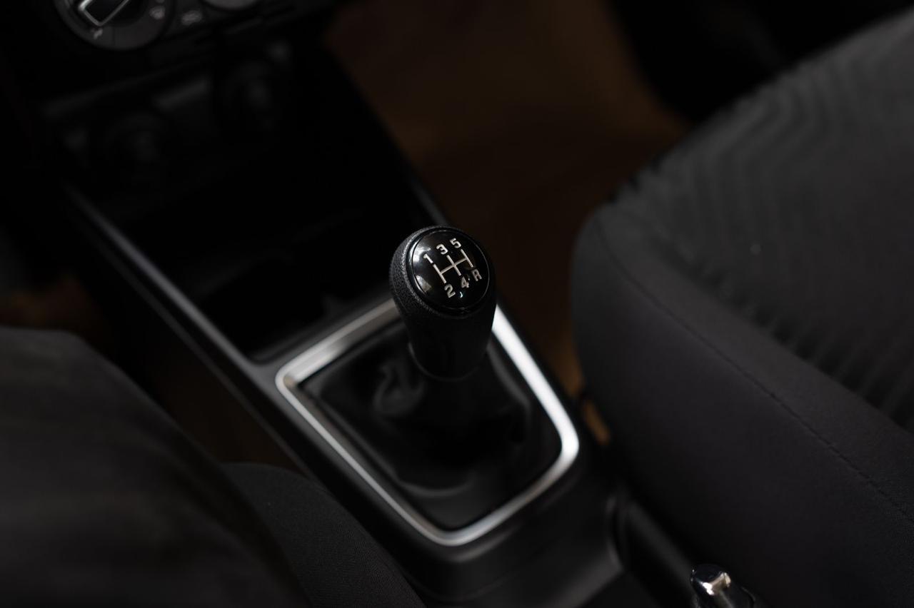 Suzuki Swift 1.2 GL Mecánico 2024 - 5.000 KM - Santiago