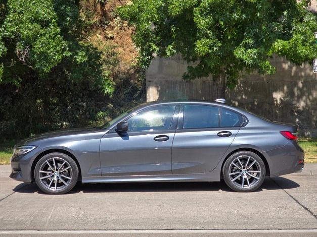 Bmw 320i 2.0 Twinpower usada 2022 60.402 km en venta Santiago