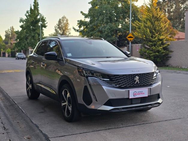 Peugeot 3008 Allure Pack 2023 58.822 km Santiago - vista exterior
