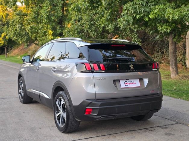 Peugeot 3008 Allure Pack usada 2023 58.822 km en venta Santiago