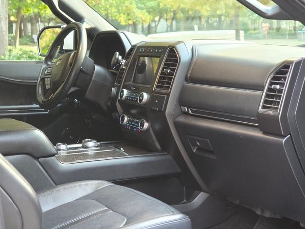 Ford Expedition Limited 3.5 EcoBoost 4WD 2019 | Espacio de Primera Clase | Santiago