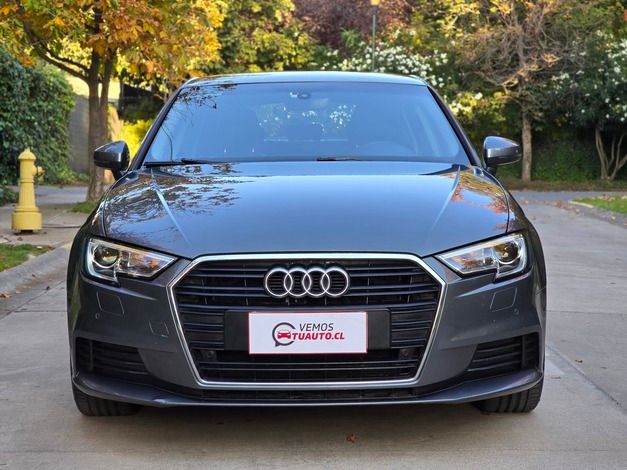 A3 Sport Automático FWD 2018 72.520 km Santiago - interior