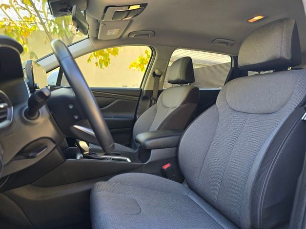 Hyundai Santa Fe 2.5 Auto Plus 2023 | 26.500 km | Santiago