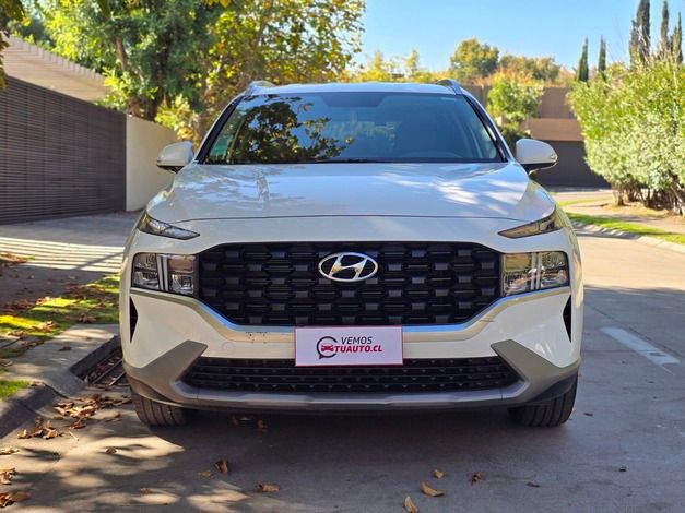 Hyundai Santa Fe 2.5 Auto Plus 2023 | 26.500 km | Santiago