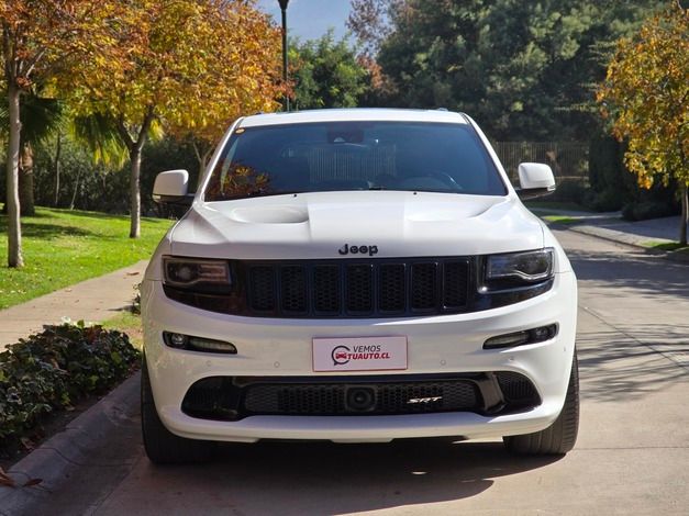 Grand Cherokee 6.4 Srt8 Automático 4WD 2017 99.570 km Santiago - interior