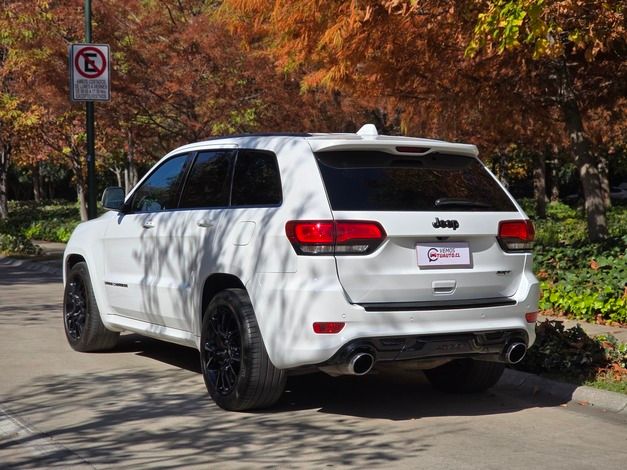 Grand Cherokee 6.4 Srt8 Gasolina Automático 2017 Santiago - detalle exterior