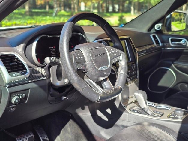 Jeep Grand Cherokee 6.4 Srt8 2017 99.570 km Santiago - foto 7