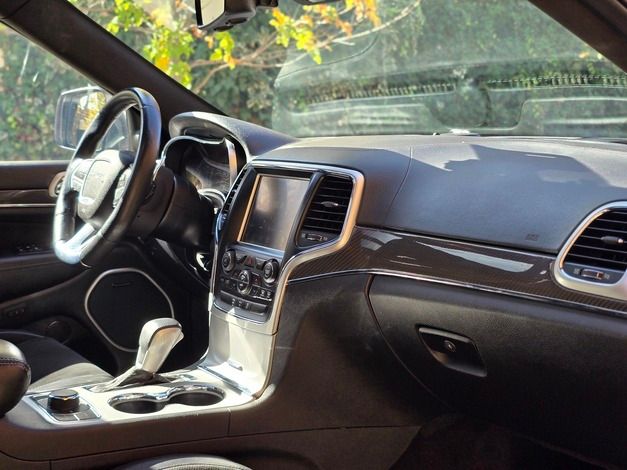 Jeep Grand Cherokee 6.4 Srt8 2017 99.570 km Santiago - foto 9