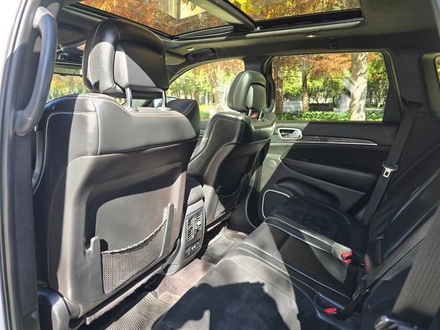 Jeep Grand Cherokee 6.4 Srt8 2017 99.570 km Santiago - foto 10