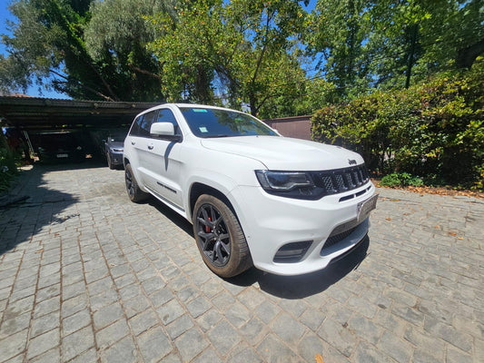 Jeep Grand Cherokee Srt8 6.4 V8 2021 70.859 km Santiago - vista exterior