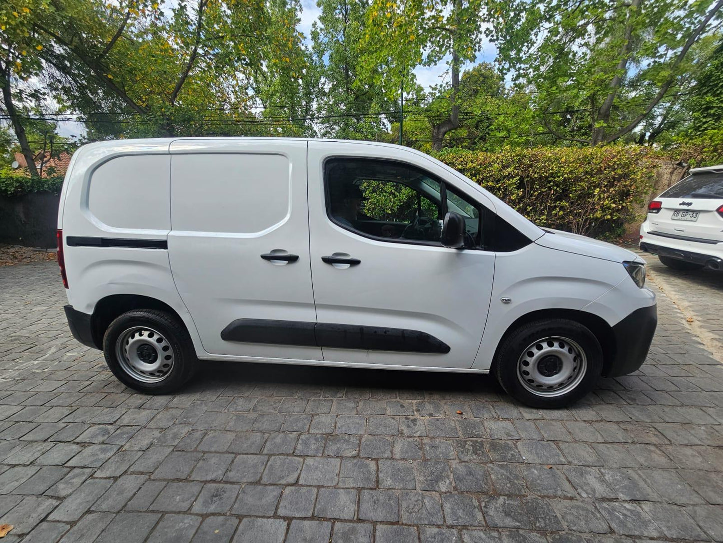 Peugeot Partner L1 1.6 HDI 2021 | Turbo Diésel | Carga Eficiente | Santiago