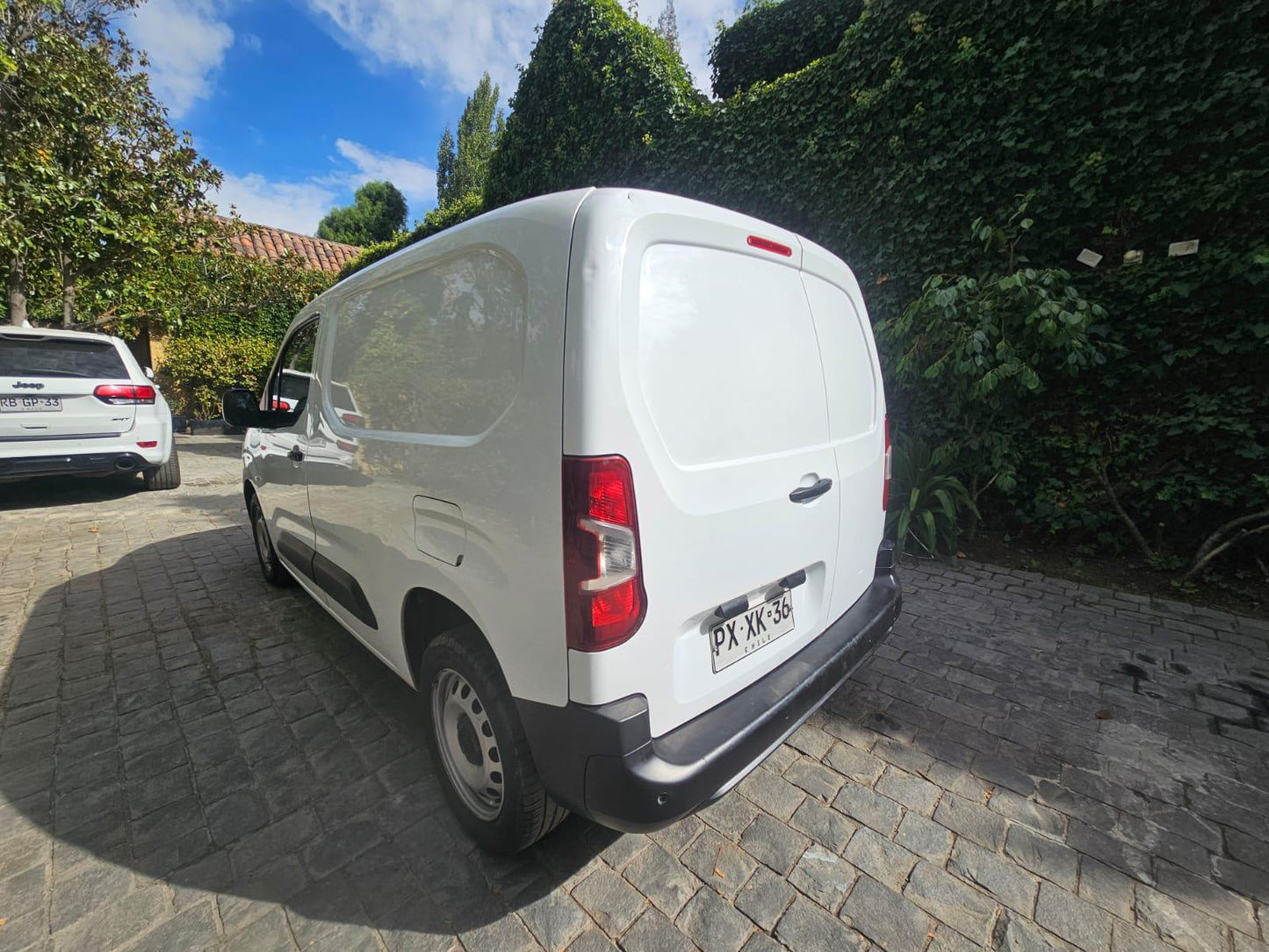 Peugeot Partner L1 1.6 HDI 2021 | Turbo Diésel | Carga Eficiente | Santiago