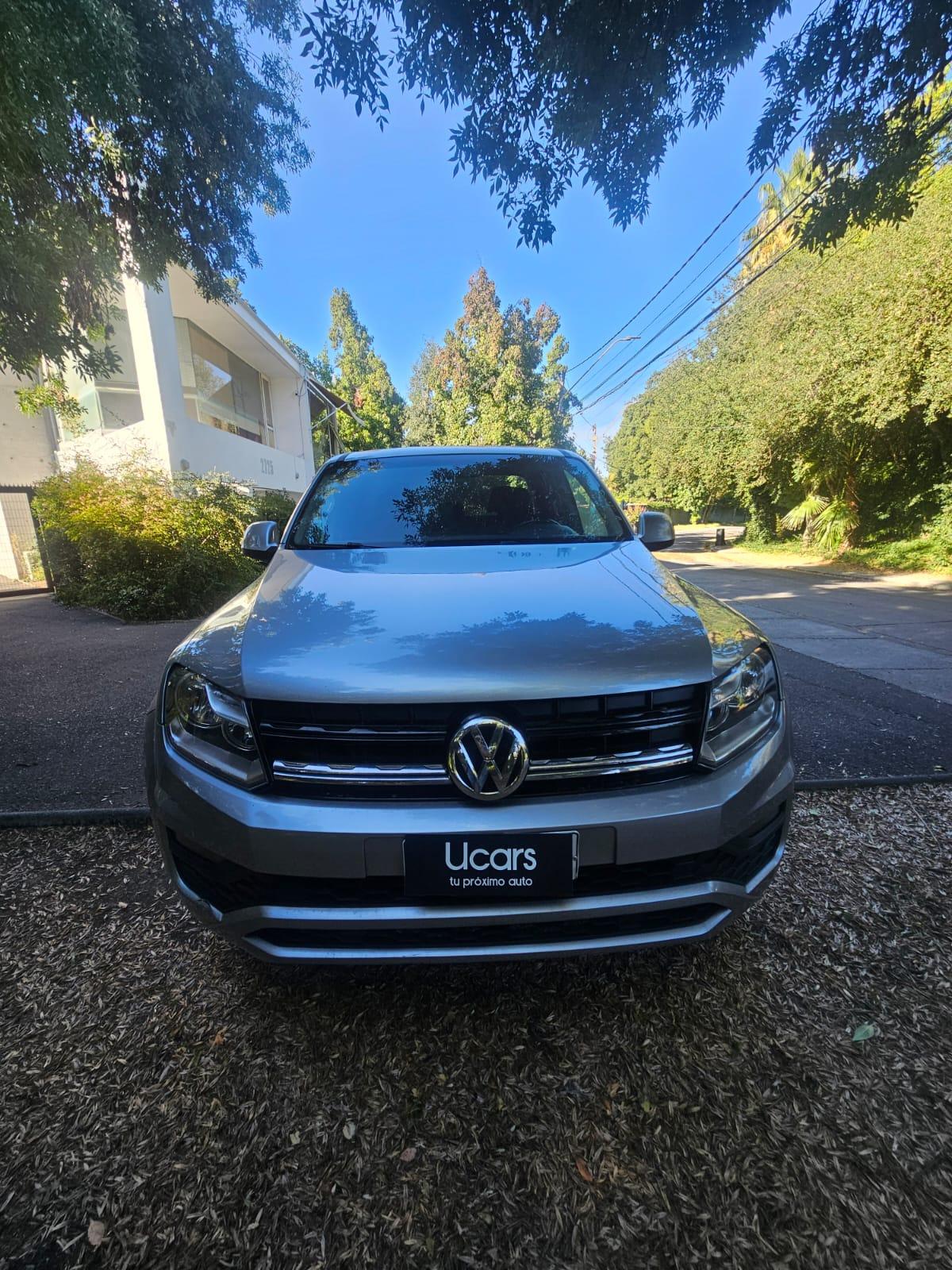 Volkswagen Amarok 2.0 TDI 2022 frente camioneta gris 4x4