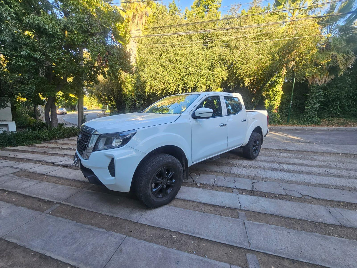 Nissan Navara DC 2.3 Diésel 2023 | 46.000 KM | Transmisión Manual | Santiago