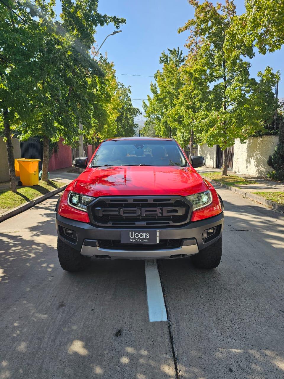 Ford Ranger Raptor 2021 frente camioneta roja 4x4