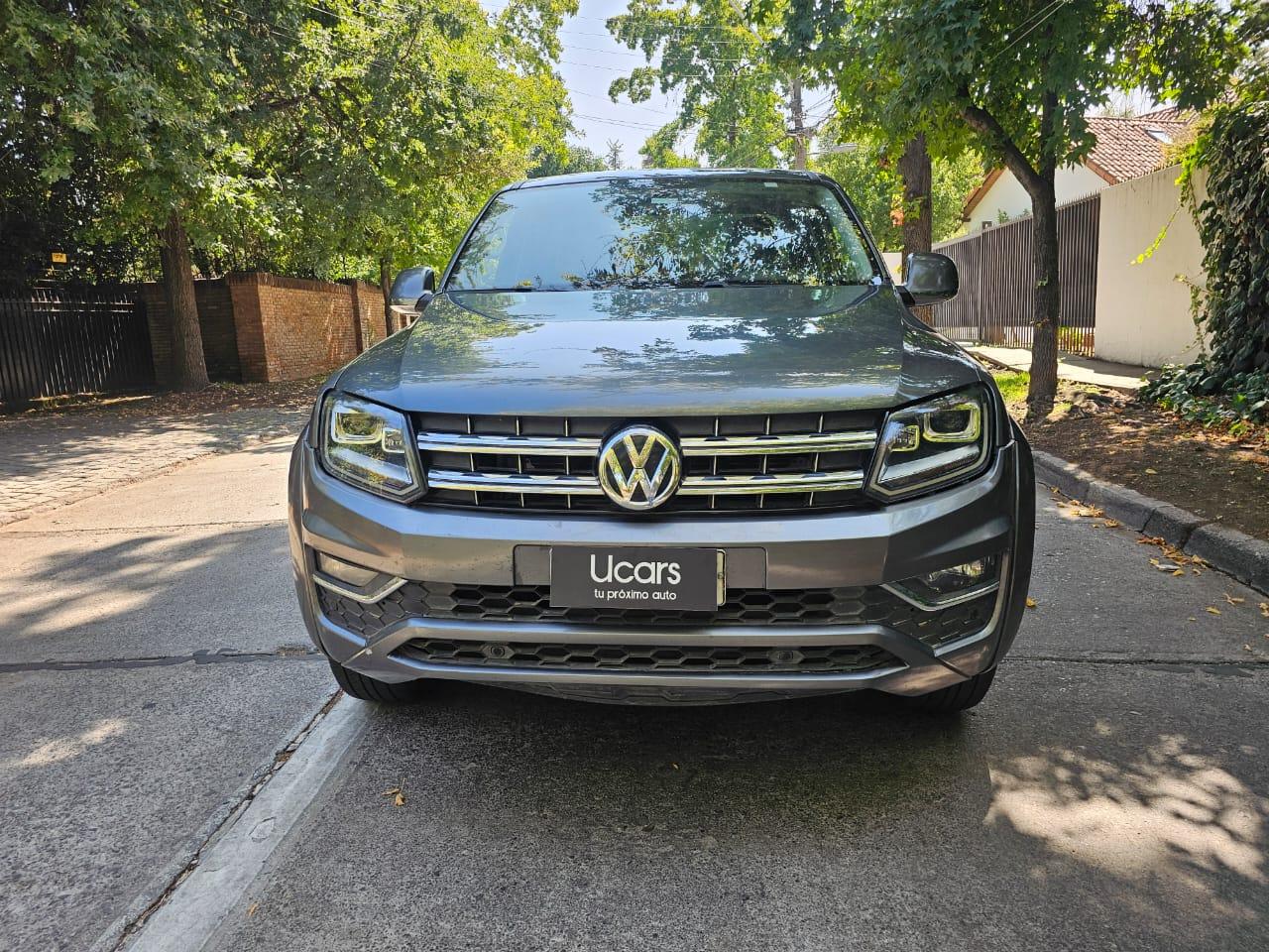 Volkswagen Amarok Highline 2022 frente camioneta gris 4x4