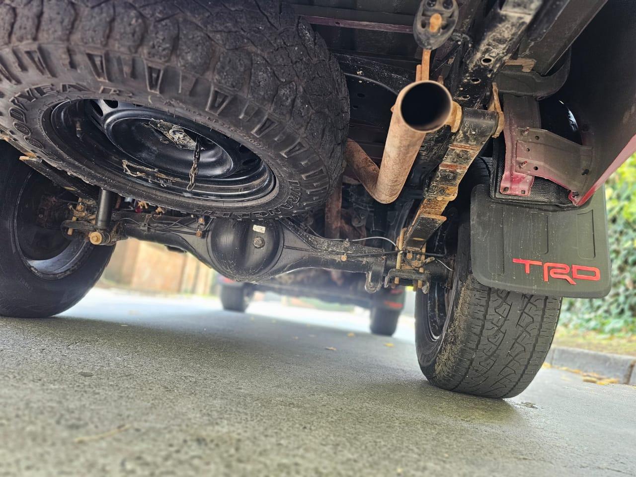 Toyota Hilux SR 2.8 Turbo Diésel 2022 | 4x4 | Motor High Torque | Santiago