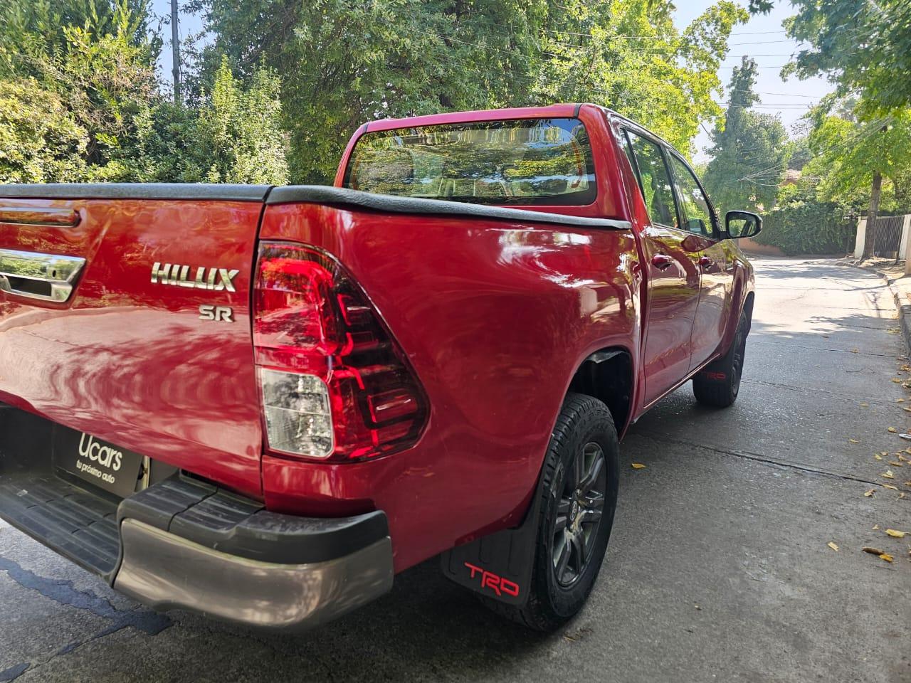 Toyota Hilux SR 2.8 Turbo Diésel 2022 | 4x4 | Motor High Torque | Santiago