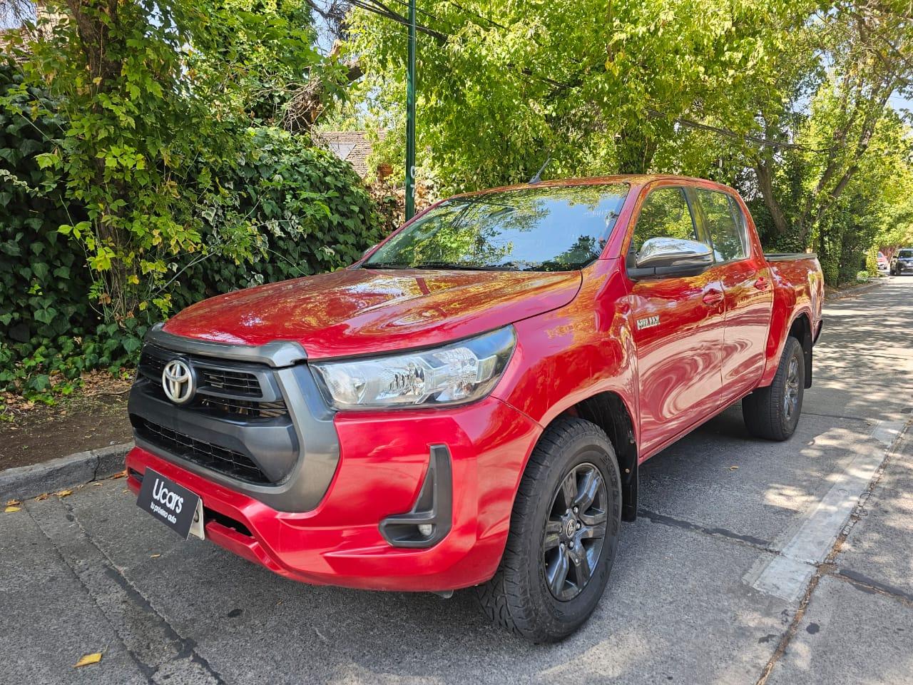 Toyota Hilux SR 2.8 Turbo Diésel 2022 | 4x4 | Motor High Torque | Santiago