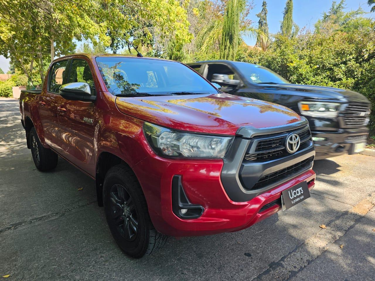 Toyota Hilux SR 2.8 Turbo Diésel 2022 | 4x4 | Motor High Torque | Santiago