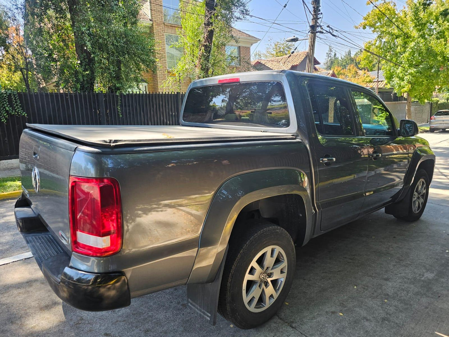 Volkswagen Amarok Comfortline 2.0 Bi-Turbo Diésel 2022 | 4x4 | Manual | Santiago