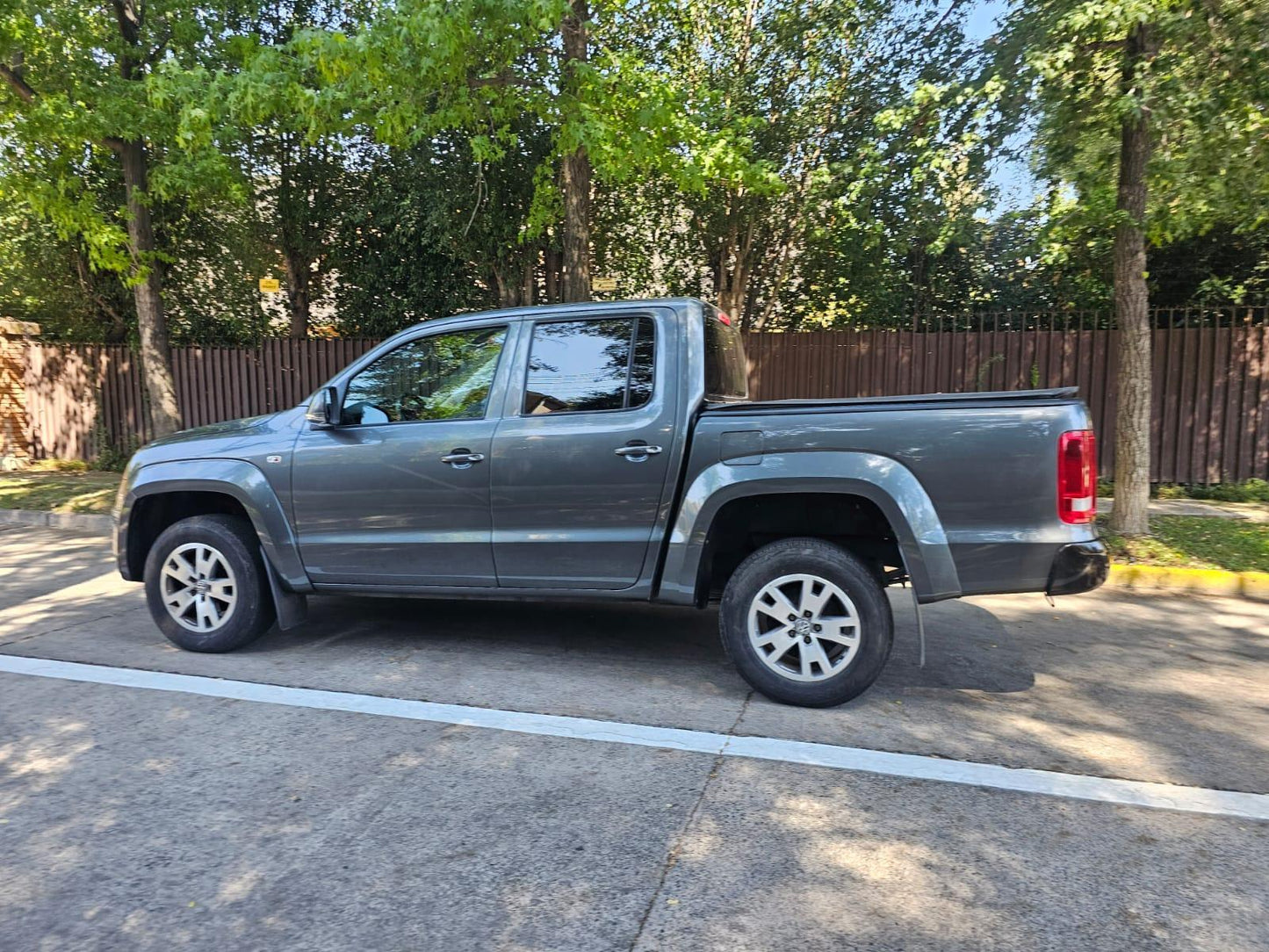 Volkswagen Amarok Comfortline 2.0 Bi-Turbo Diésel 2022 | 4x4 | Manual | Santiago