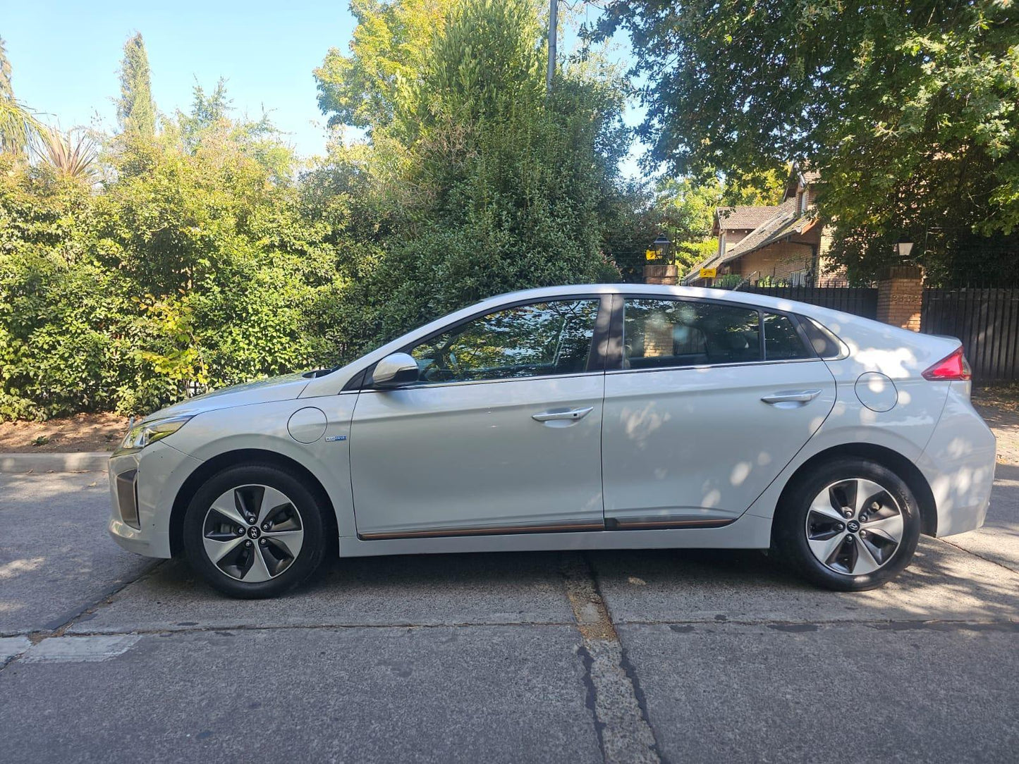 Hyundai Ioniq Ev Gls usada 2020 57.000 km en venta Santiago