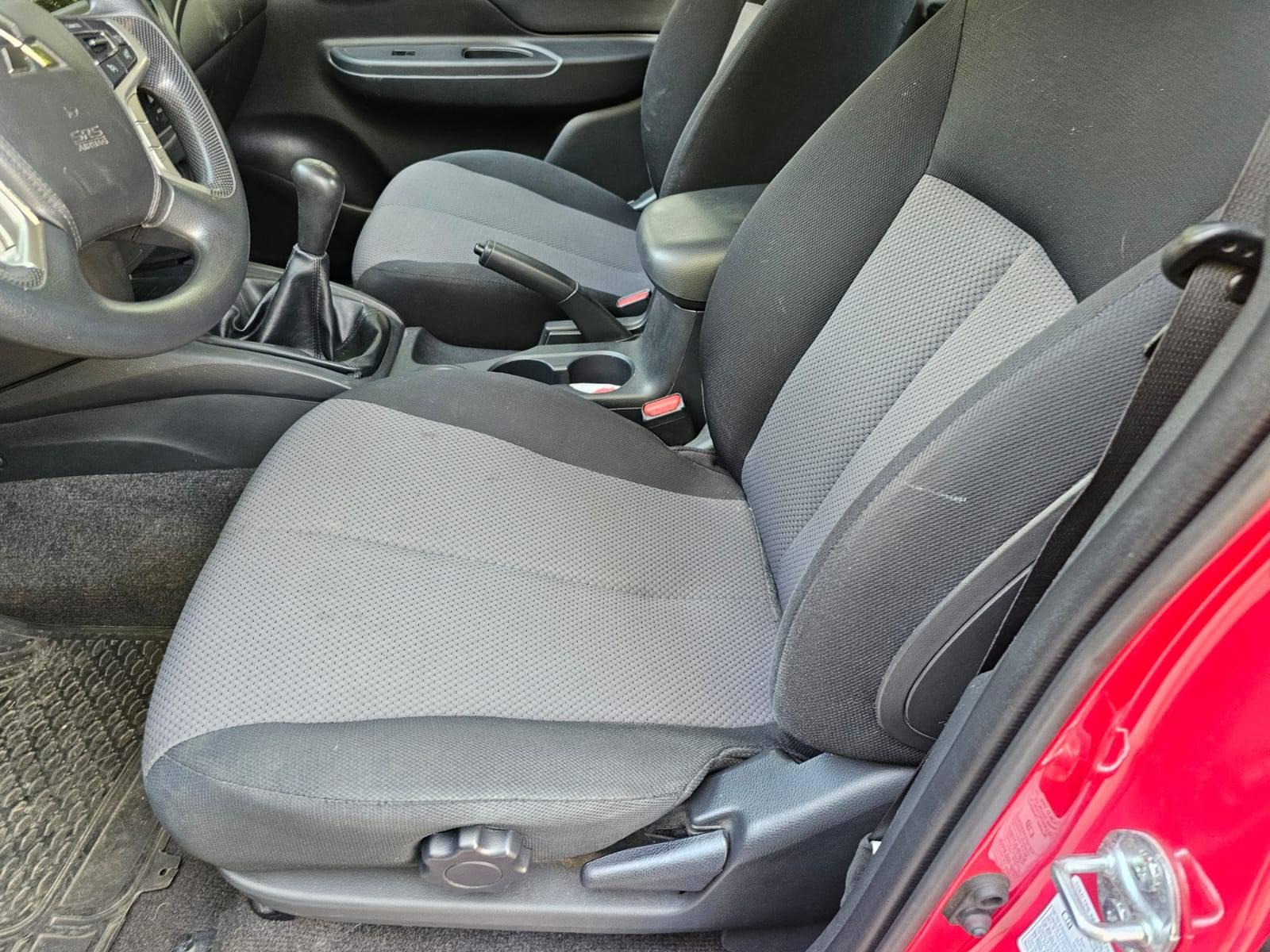 Mitsubishi L200 Katana Cr 2.4 Td 2024 45.000 km Santiago - foto 11