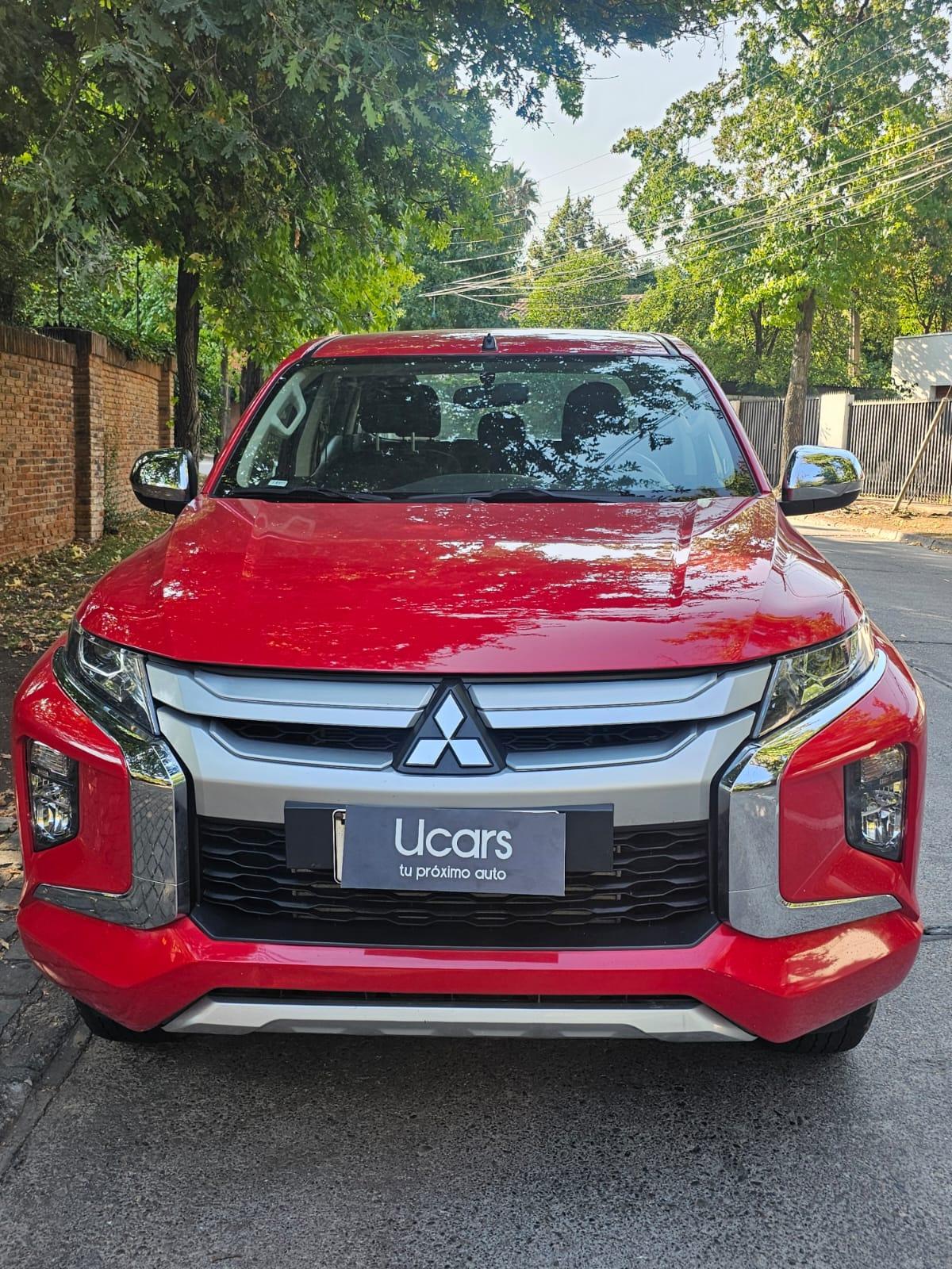 Mitsubishi L200 Katana Cr 2.4 Td 2024 45.000 km Santiago - vista exterior