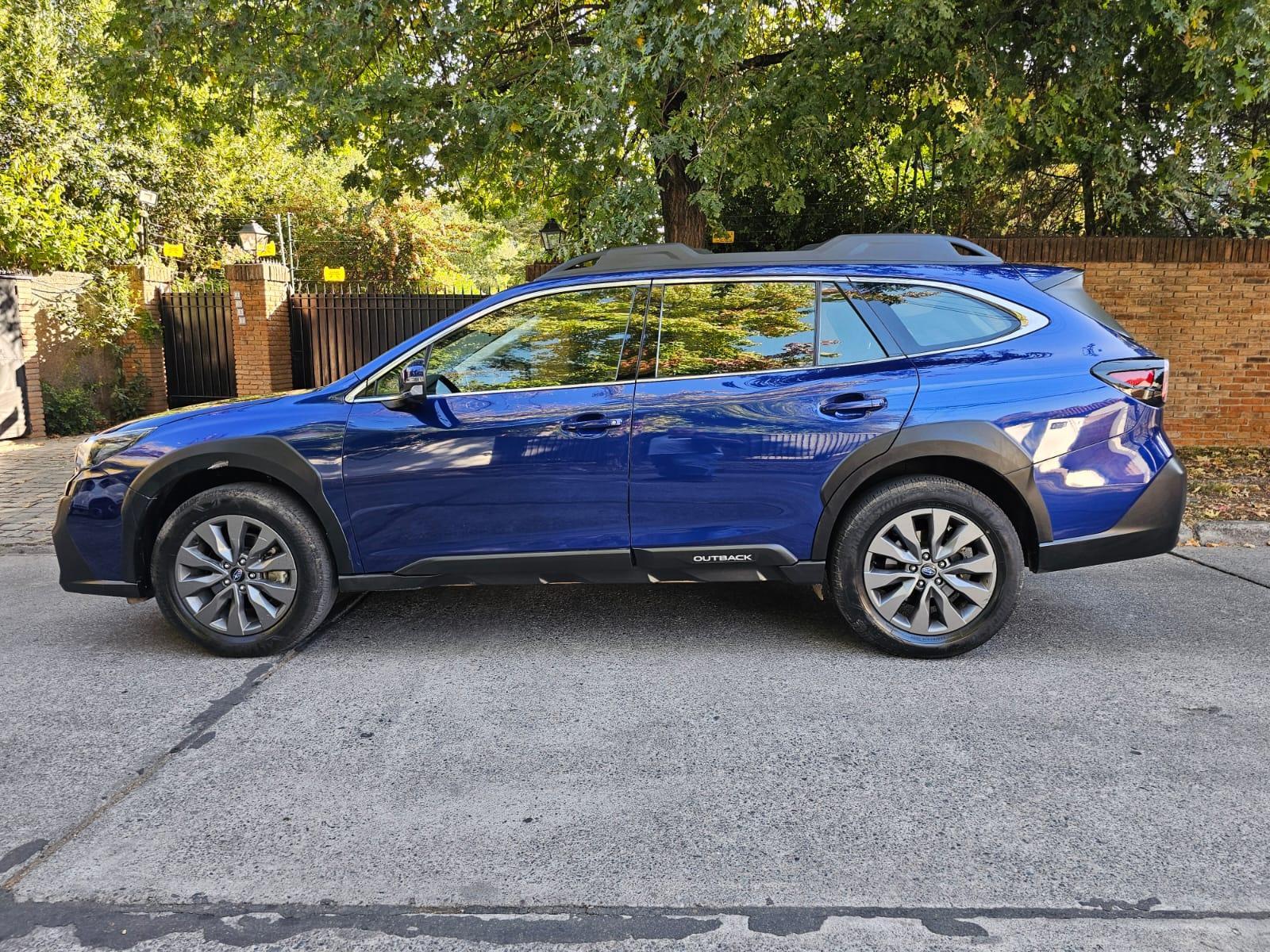 Subaru Outback 2.5i Awd usada 2024 45.000 km en venta Santiago