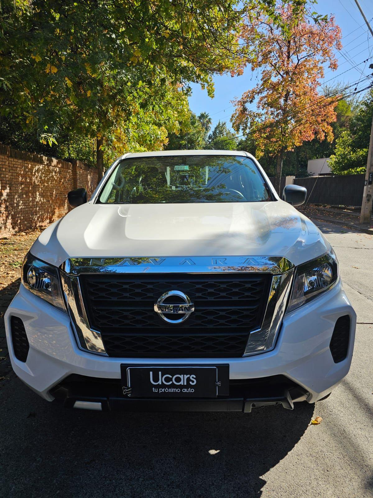 Navara Se Manual RWD 2022 63.320 km Santiago - interior