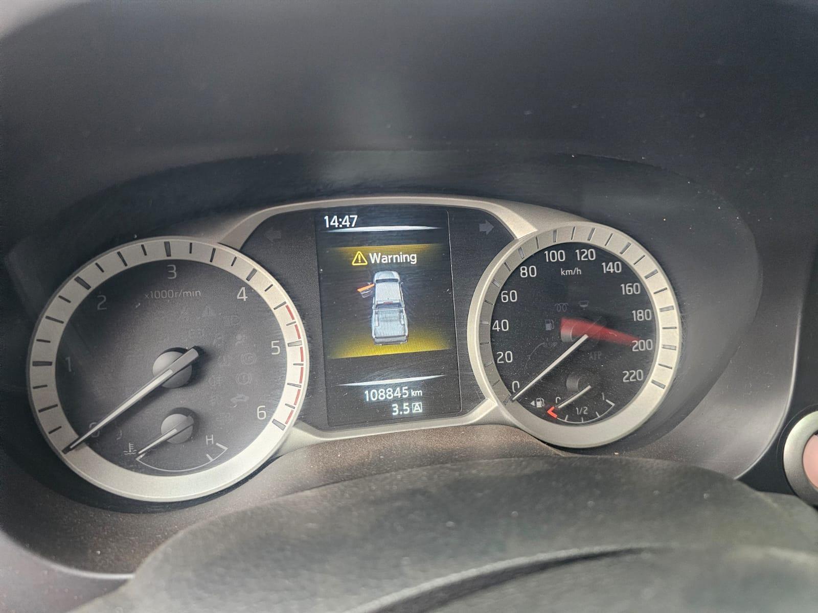 Nissan Np300 Le 4x4 2019 109.000 km Santiago - foto 12
