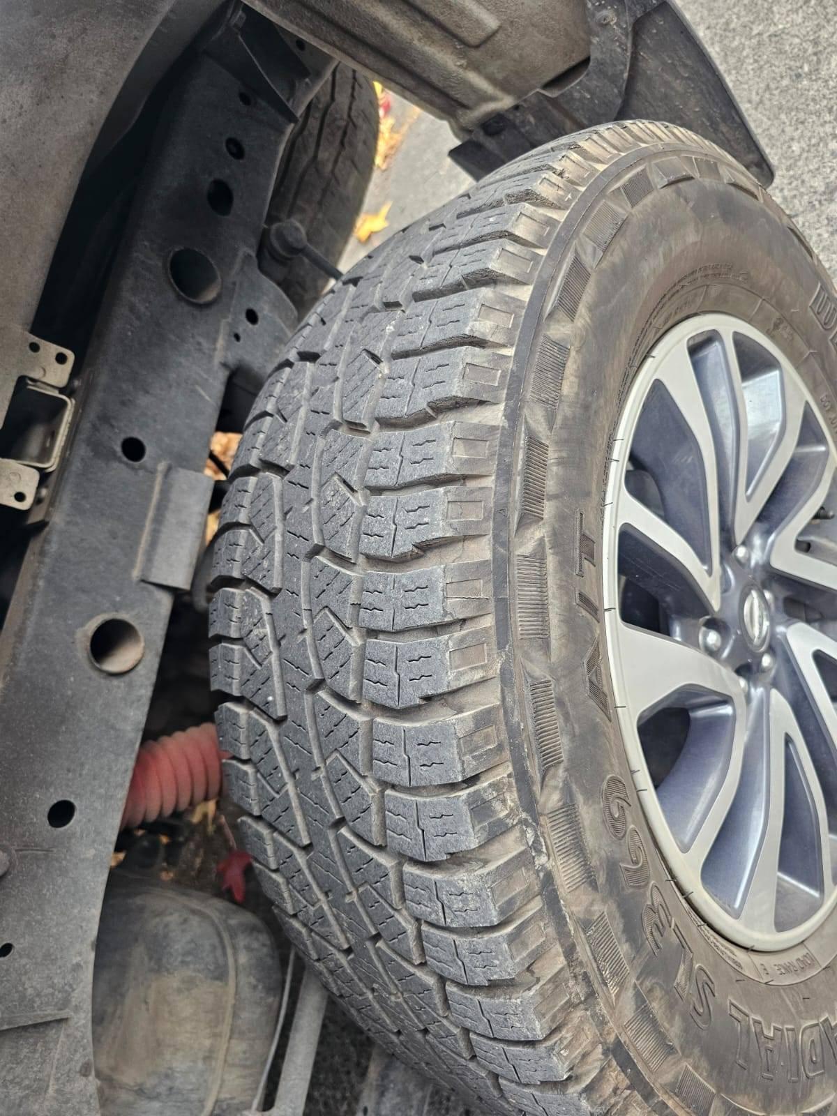 Nissan Np300 Le 4x4 2019 109.000 km Santiago - foto 14
