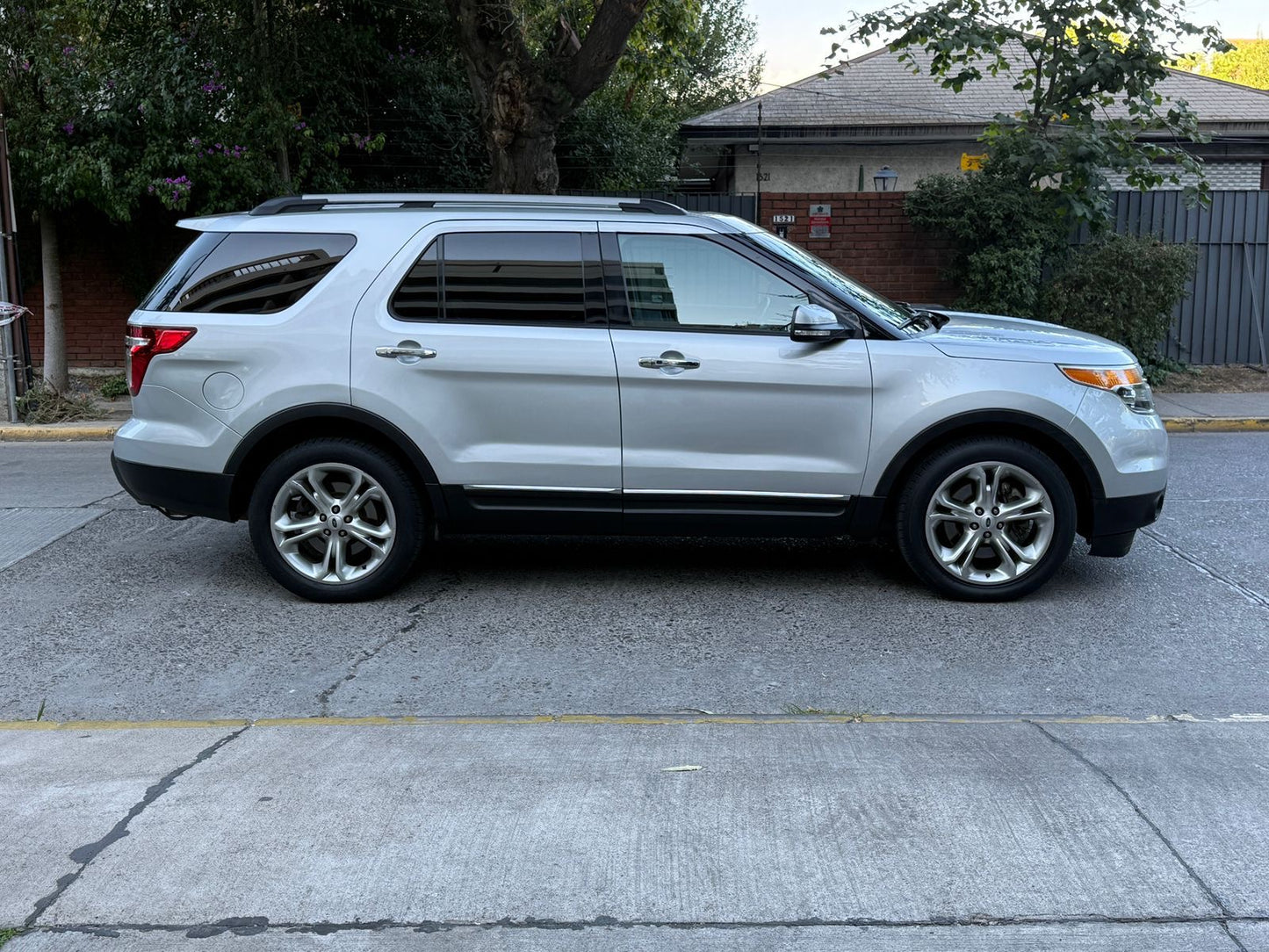 Ford Explorer Limited 3.5 V6 4x4 2014 | Santiago