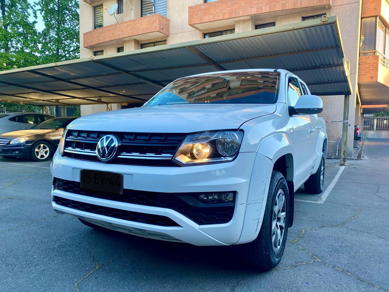 Volkswagen Amarok Comfortline 2021  frente 4MOTION impecable Chile