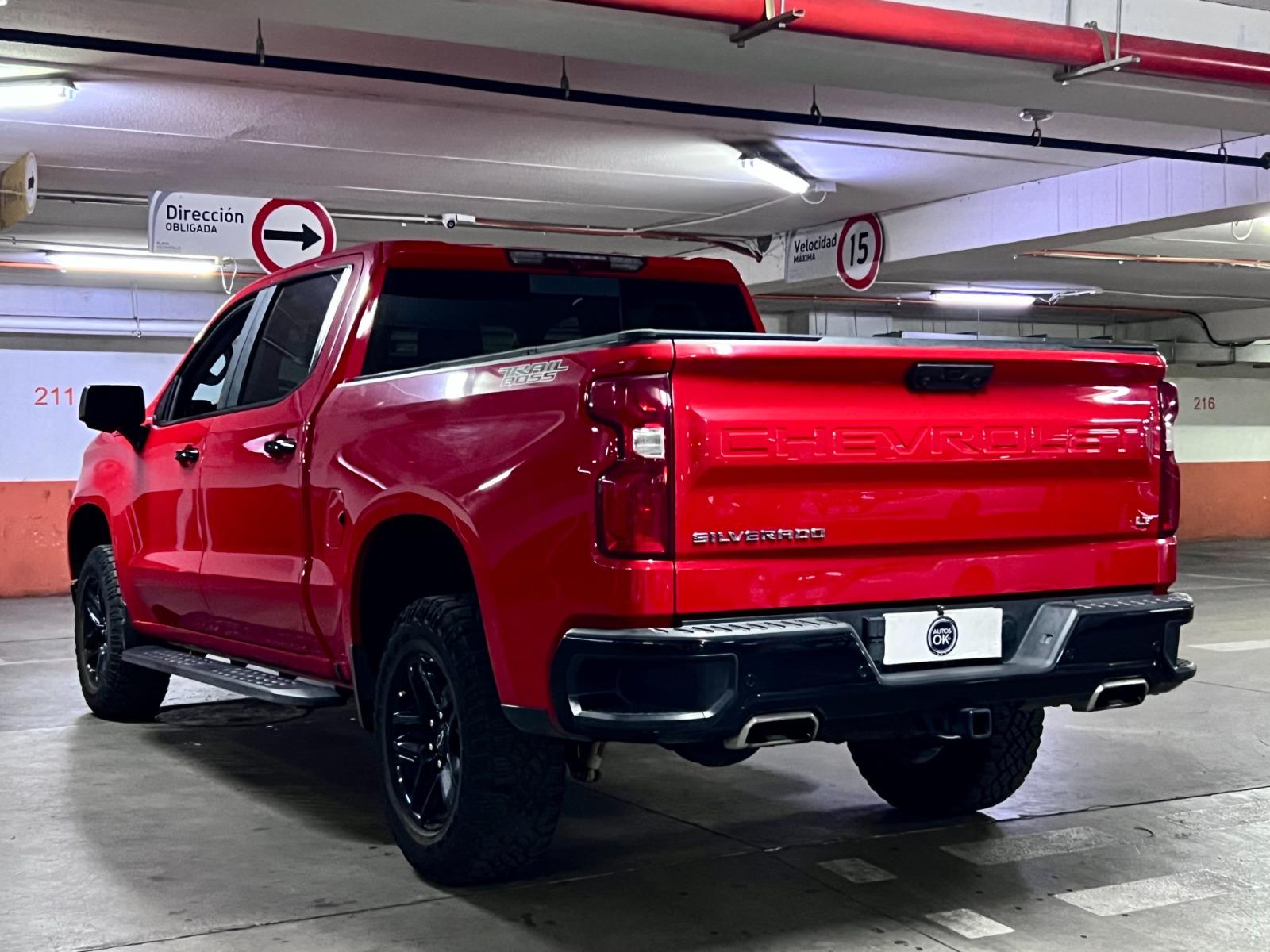 Silverado Lt Trail Boss Gasolina Automático 2023 Santiago - detalle exterior
