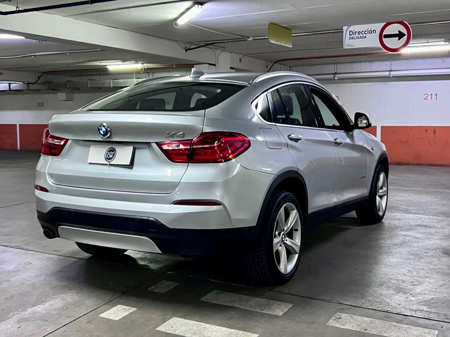 BMW X4 xDrive 20i 2.0 Turbo 2017 | Tracción Integral | Mantenciones en la Marca | Santiago