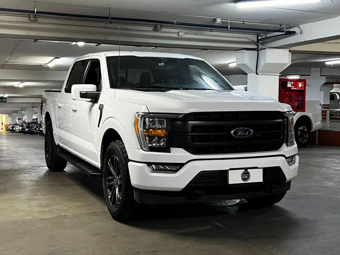 Ford F-150 Lariat Sport 5.0 V8 4x4 2023 146.083 km Santiago - vista exterior