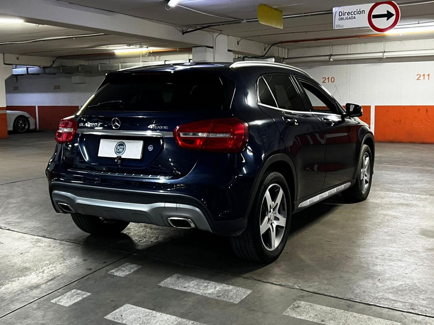 Gla 220 D 4matic Diésel Automático 2017 Santiago - detalle exterior