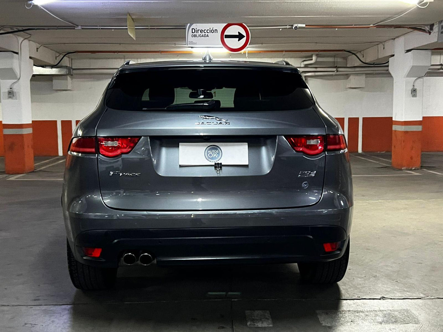 Jaguar F-Pace Prestige 2.0D AWD 2017 | Lujo Británico | Diésel Eficiente | Santiago
