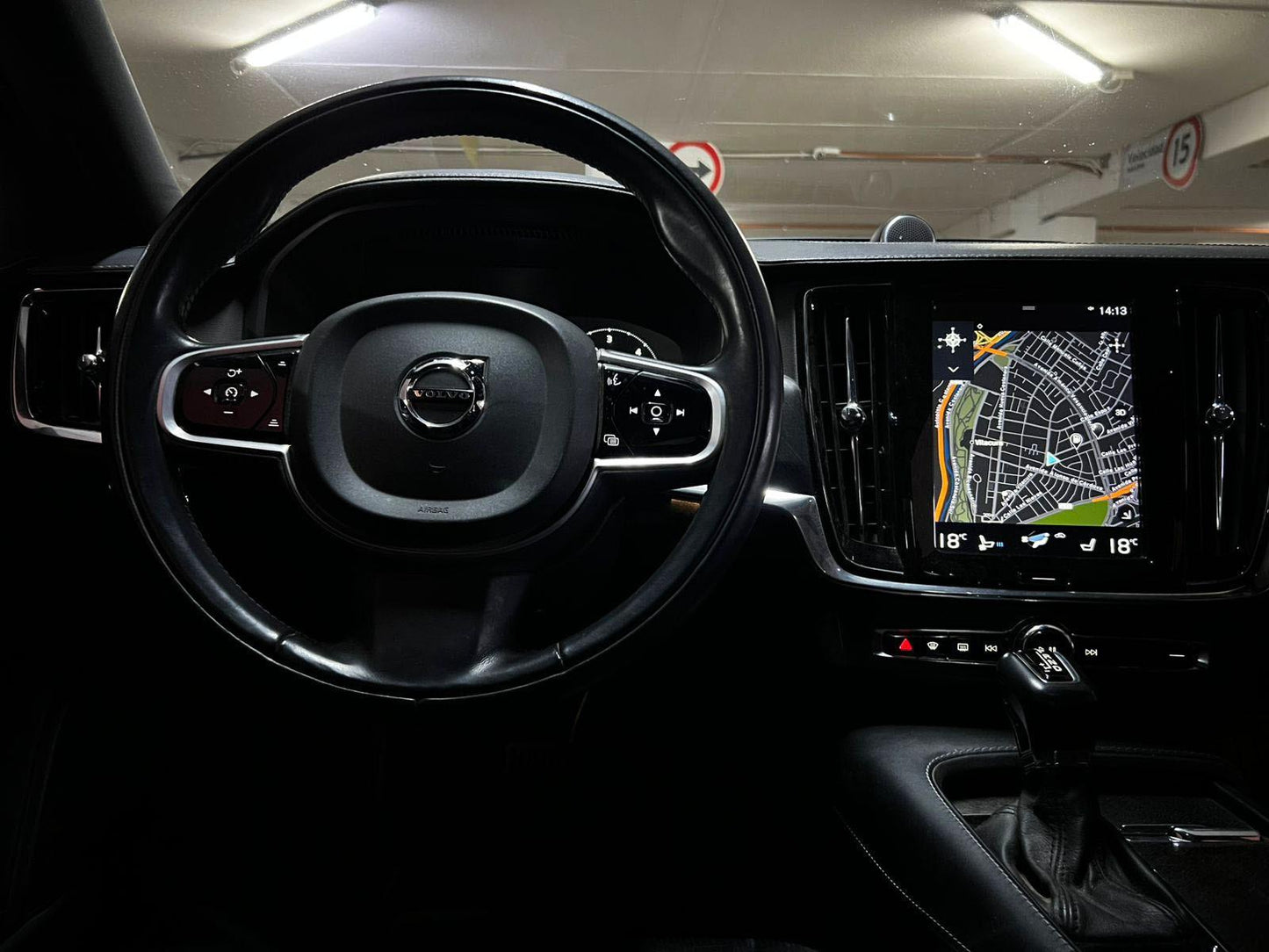 Volvo V90 Cross Country D5 Inscription 2019 | Lujo Off-Road | Mantenciones Oficiales | Santiago