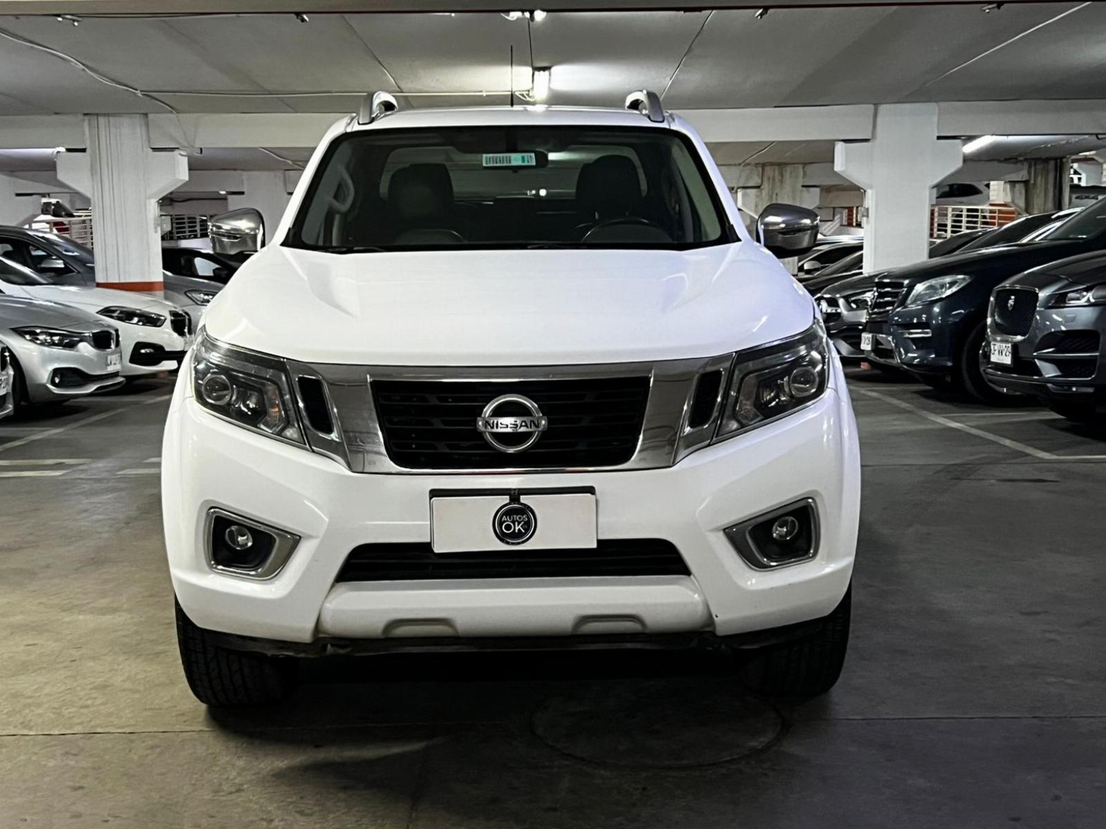 Np300 Le Automático 4WD 2020 89.277 km Santiago - interior