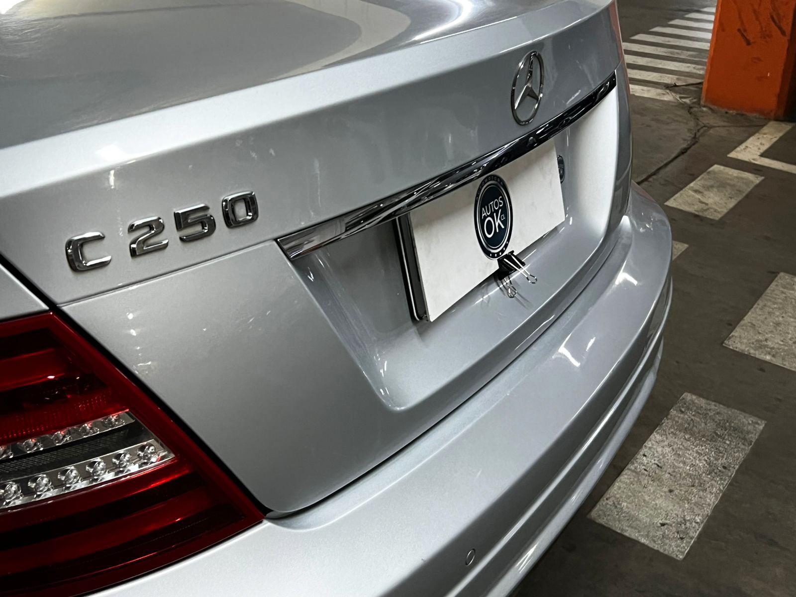 Mercedes Benz C250 Coupé 2012 187.302 km Santiago - foto 7
