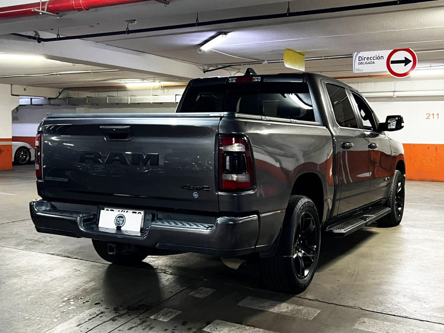 RAM 1500 Big Horn Crew Cab 3.6 V6 4x4 2023 | Único Dueño | Mantenciones en la Marca | Santiago