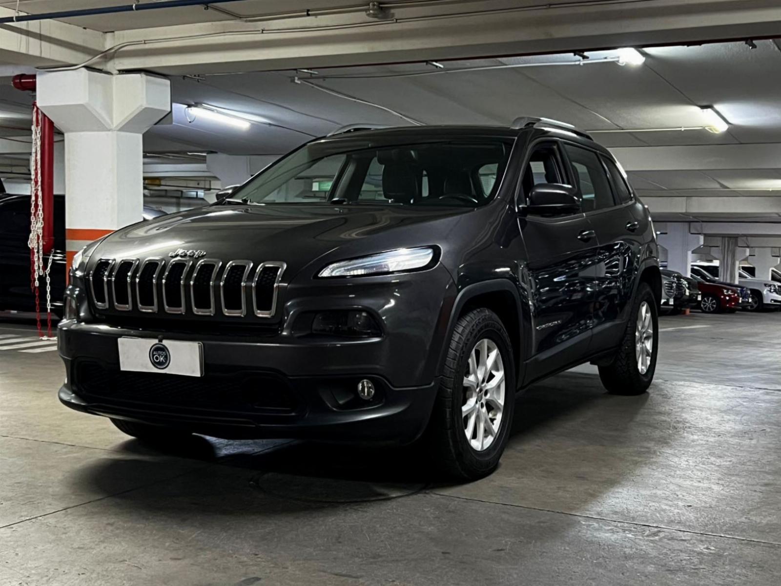 Cherokee Limited Automático AWD 2018 103.739 km Santiago - interior
