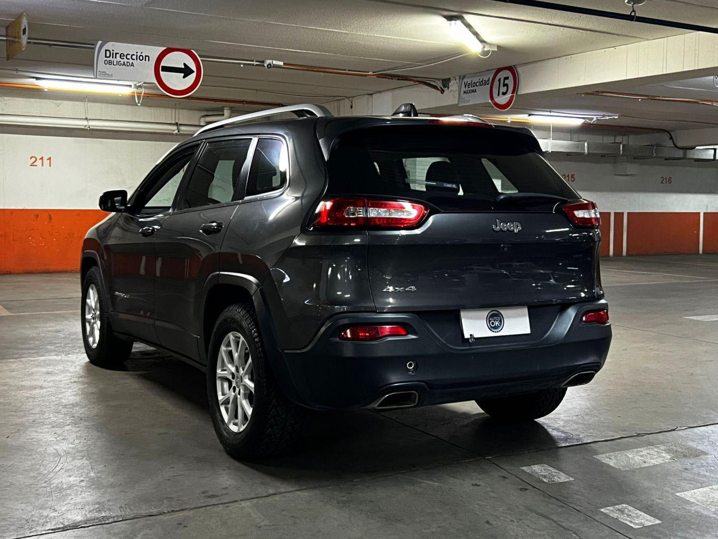 Jeep Cherokee Limited 2018 103.739 km Santiago - foto 6