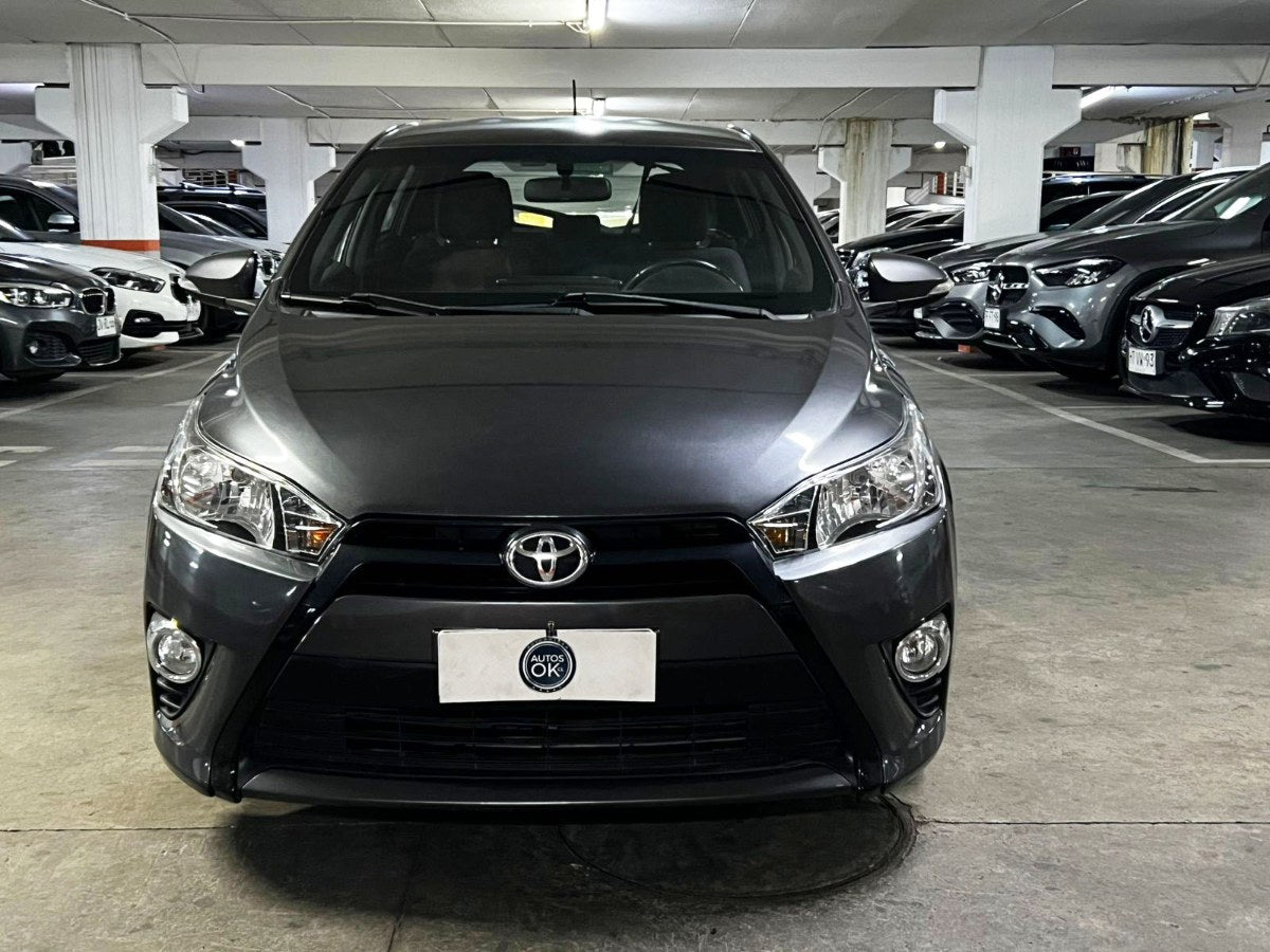 Yaris Sport 1.5 Mt Manual FWD 2015 176.495 km Santiago - interior