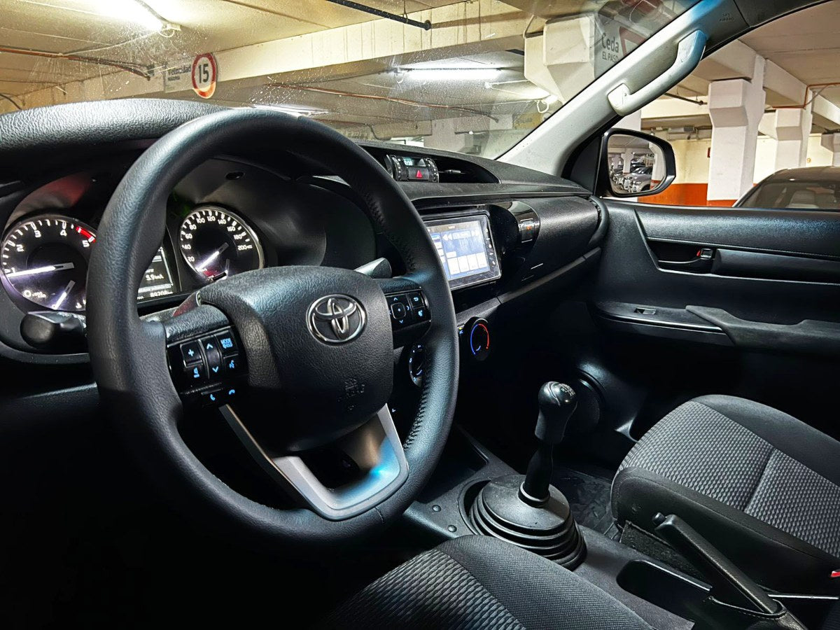Toyota Hilux Dx 2.4 Turbo Diésel 4x4 2022 89.208 km Santiago - foto 8