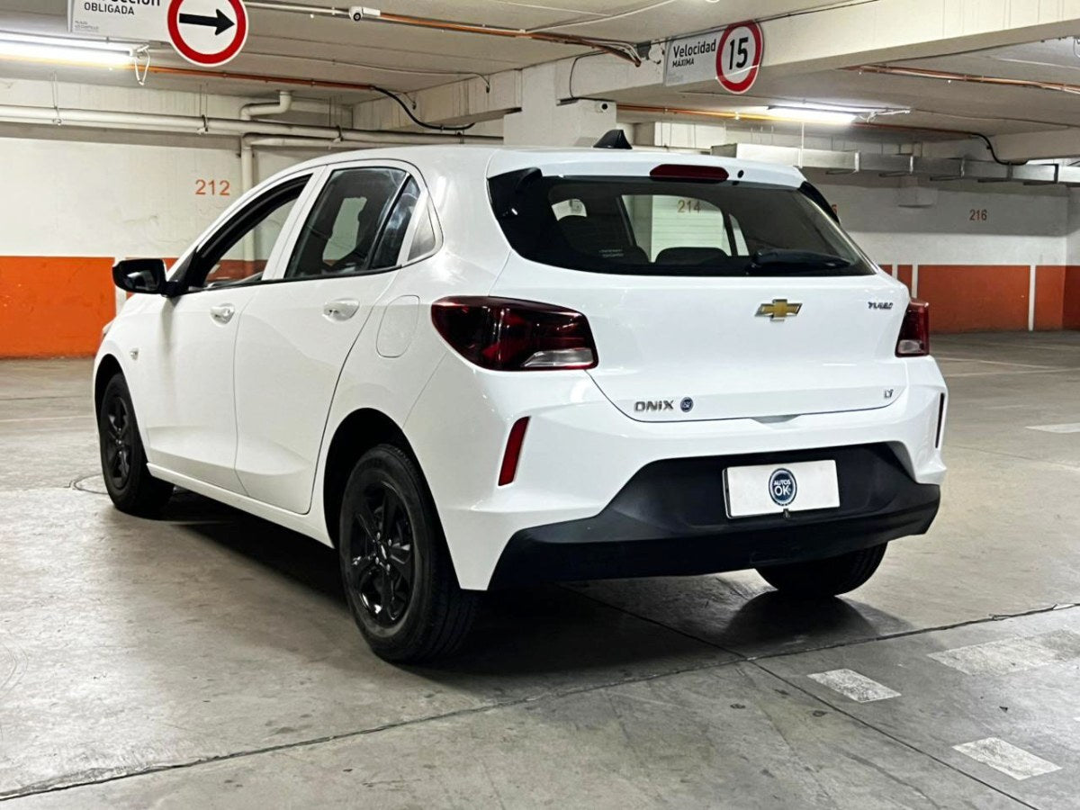  Onix Lt 1.0 Turbo Mt Gasolina Manual 2023 Santiago - detalle exterior